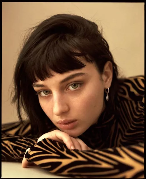 Alice Pagani by RaymondLeggs