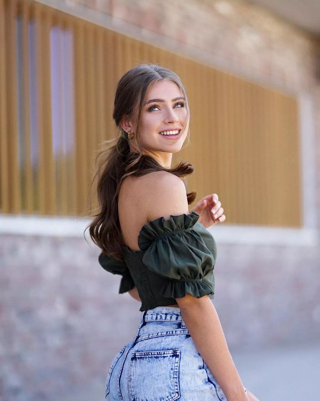 Anna Von Klinski posted by sagar9175