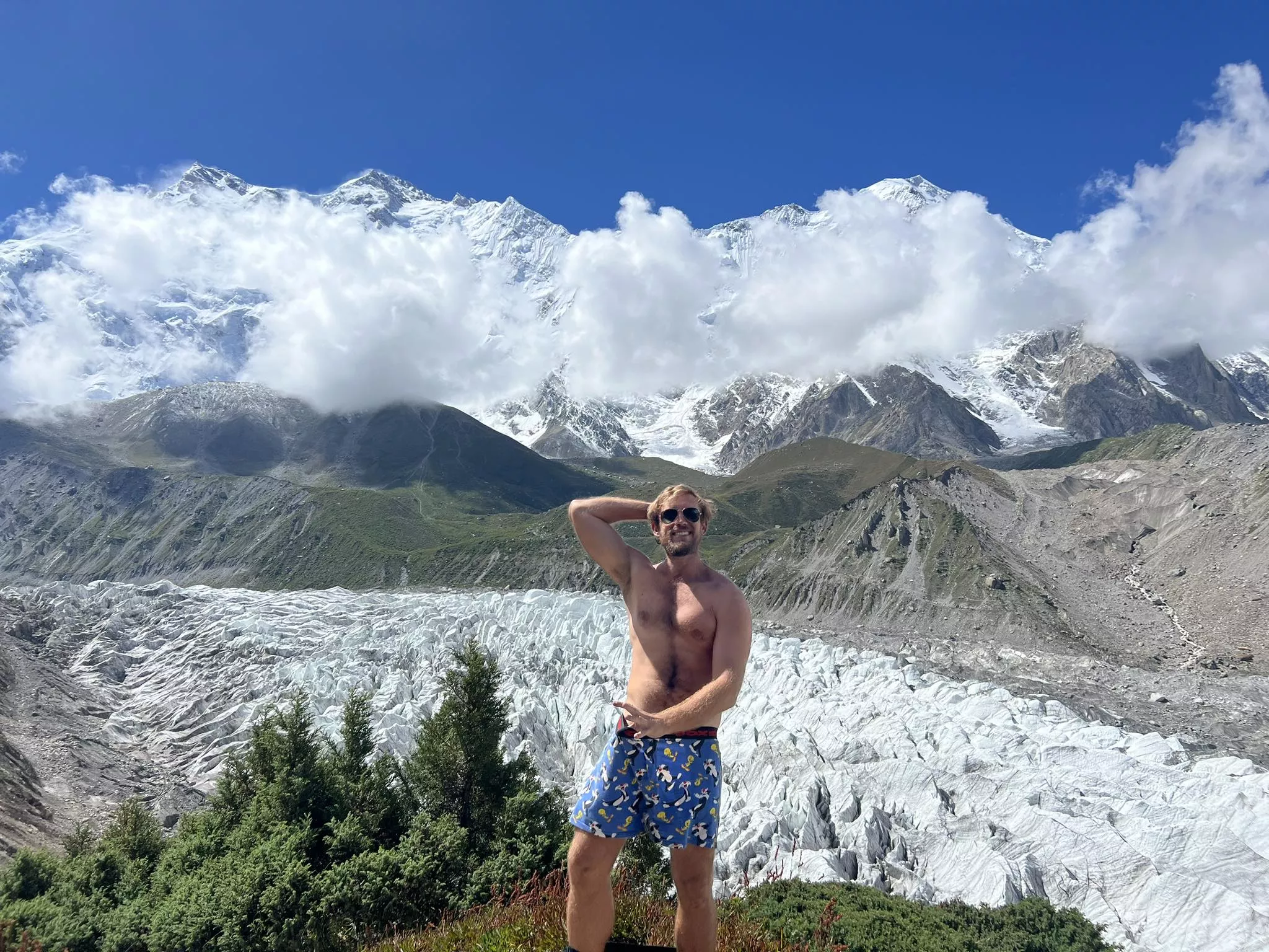 Cold armpits... poor me posted by LongJohnDeacon