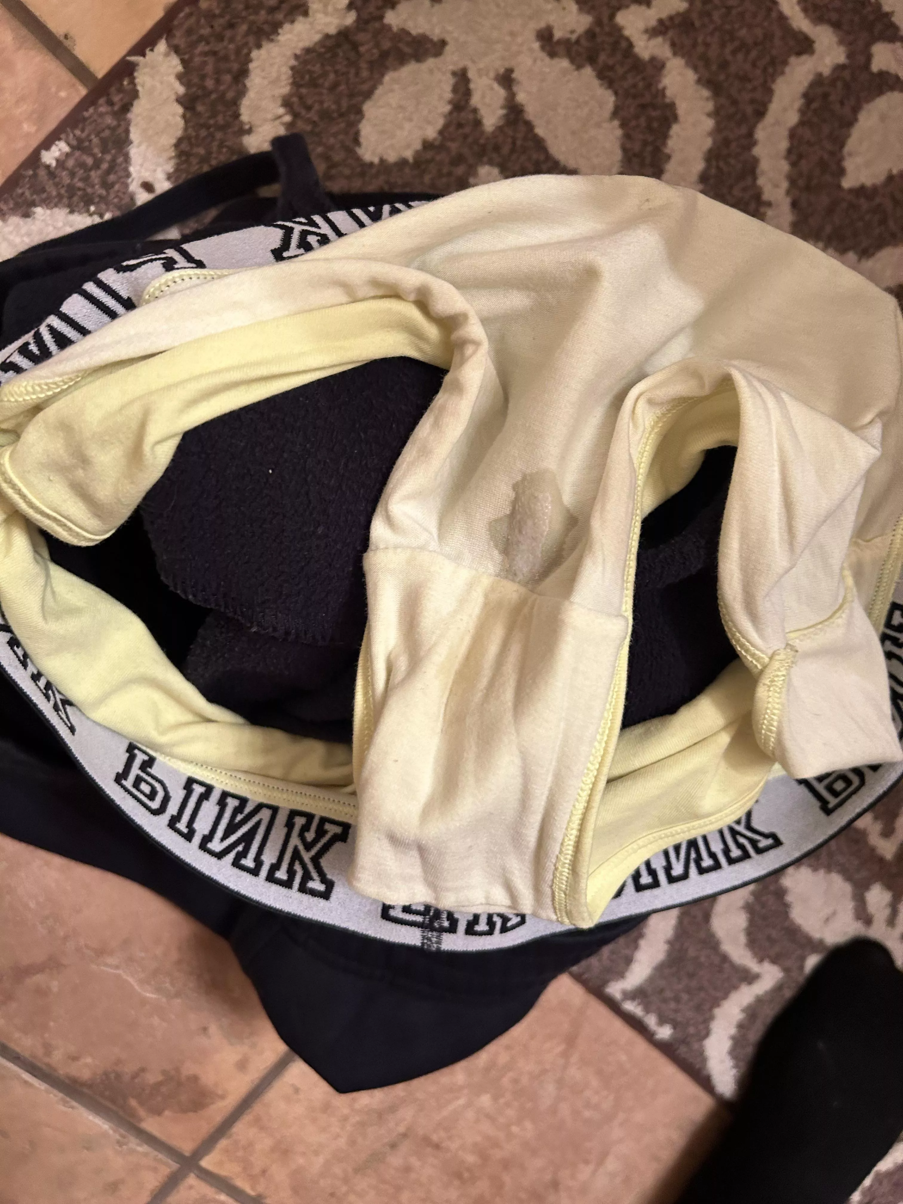 Creamy little spot posted by xraebby