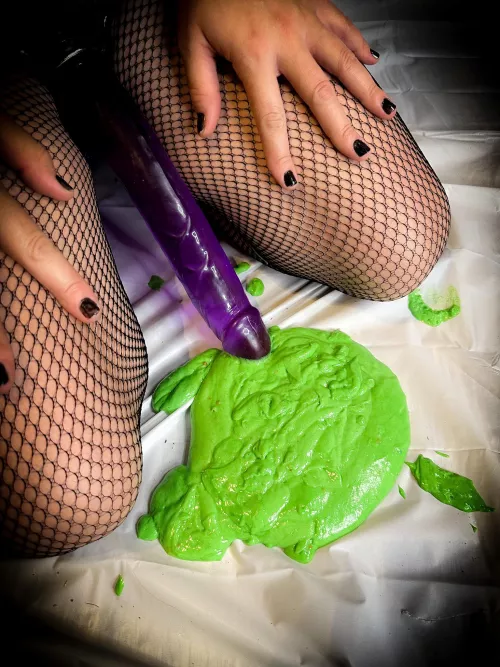 Dip & Lick 💚👅💦 Are you ready for it? by MissNoireNFToy