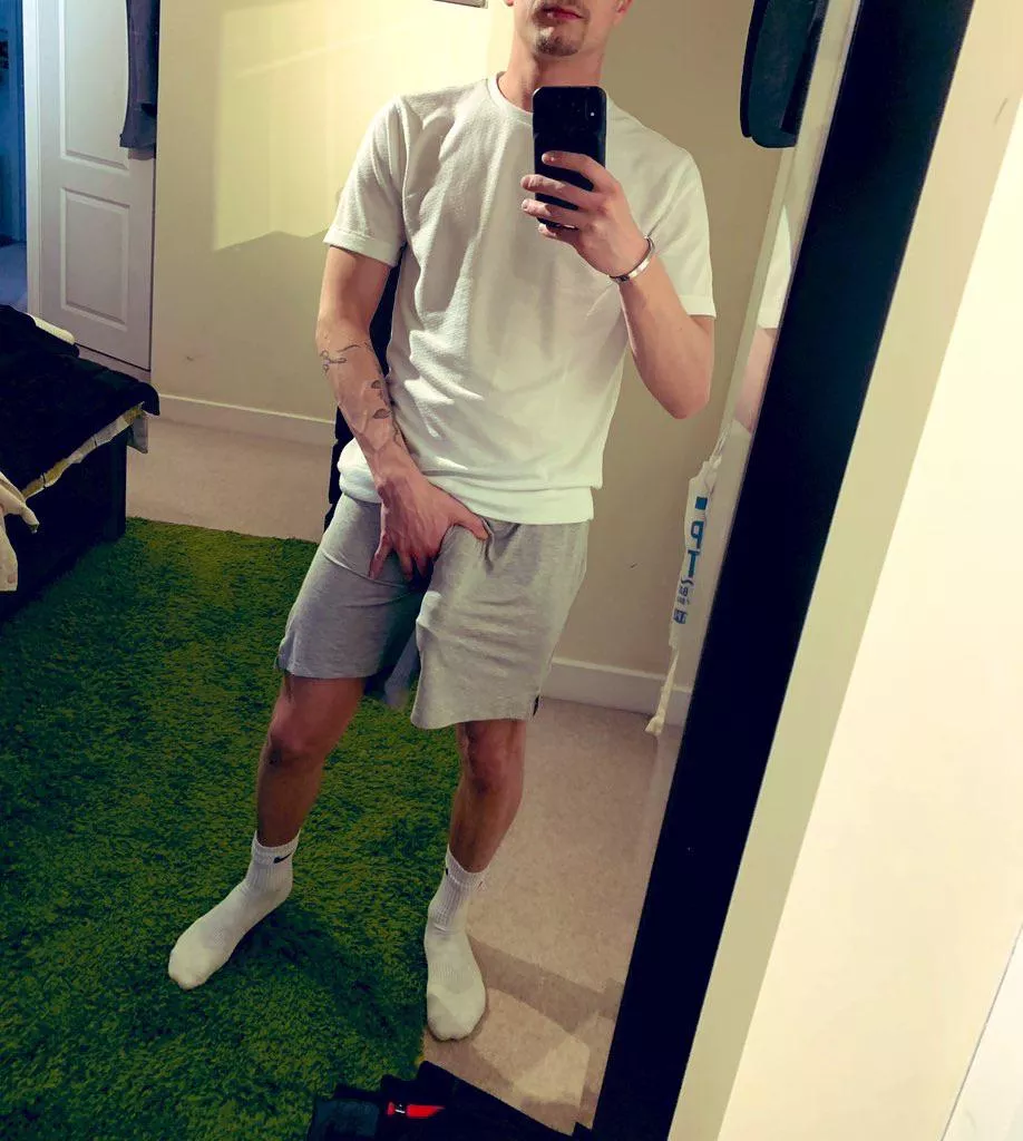 Do you like my bulge? posted by The_Designer_Dick