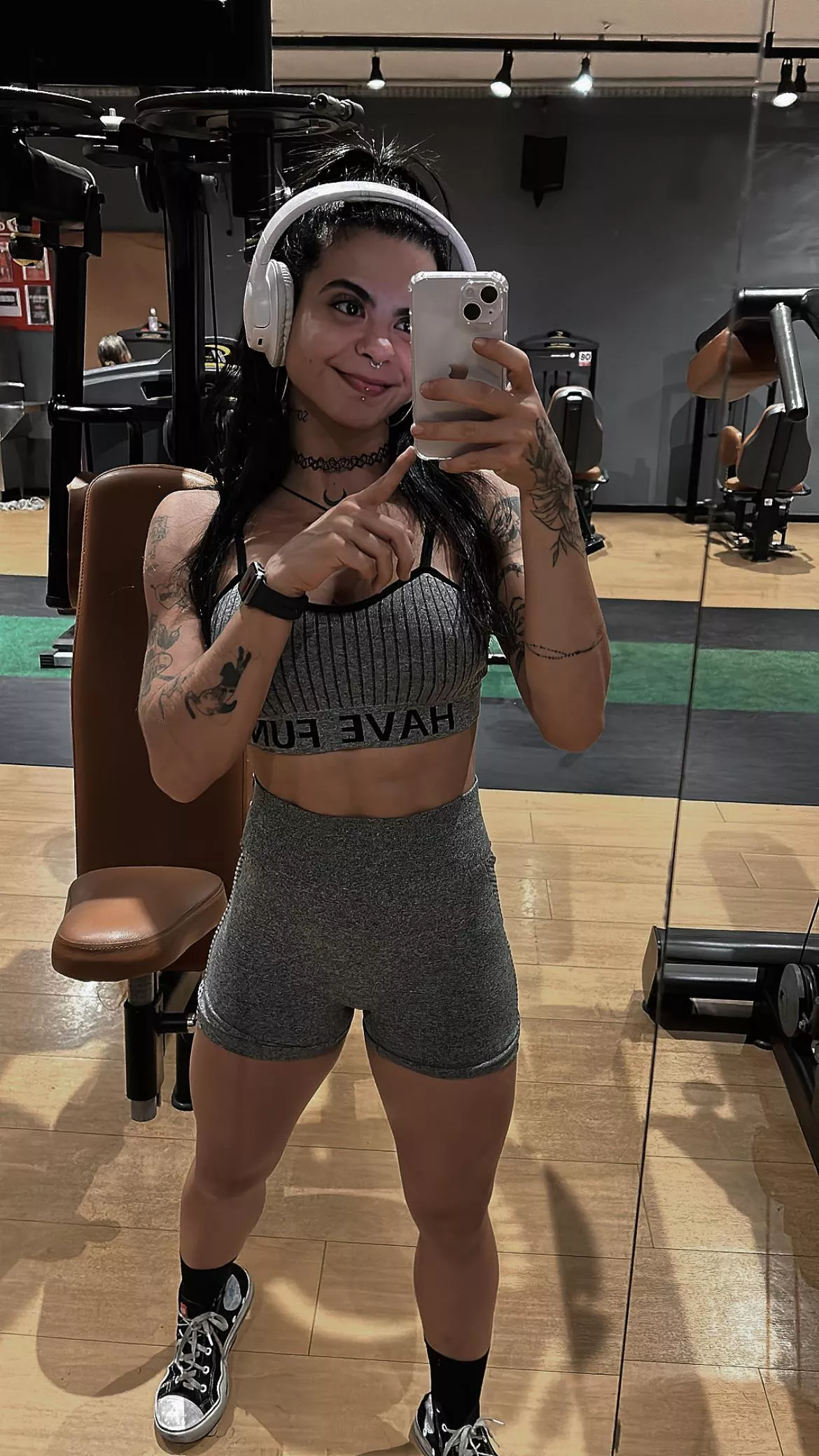 (F) Me looking at the gym.. I saw 👀😏 posted by bossyscorpio