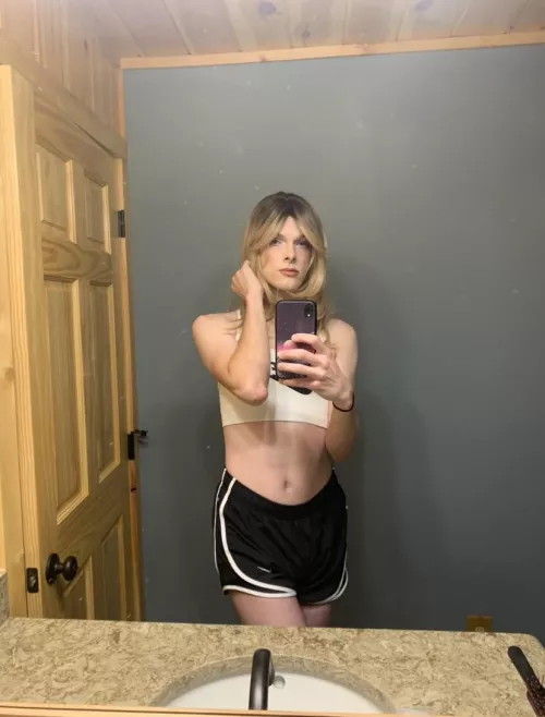 First time posting here hi everyone by ScoobertDoobert33