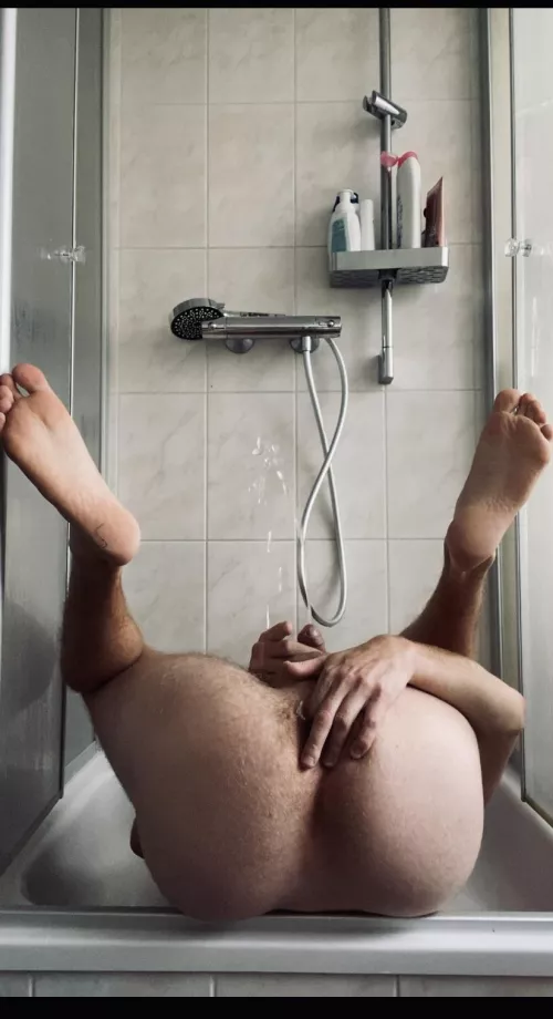 Had a finger in my ass while peeing on myself, what a feeling by MrPeeMyPants