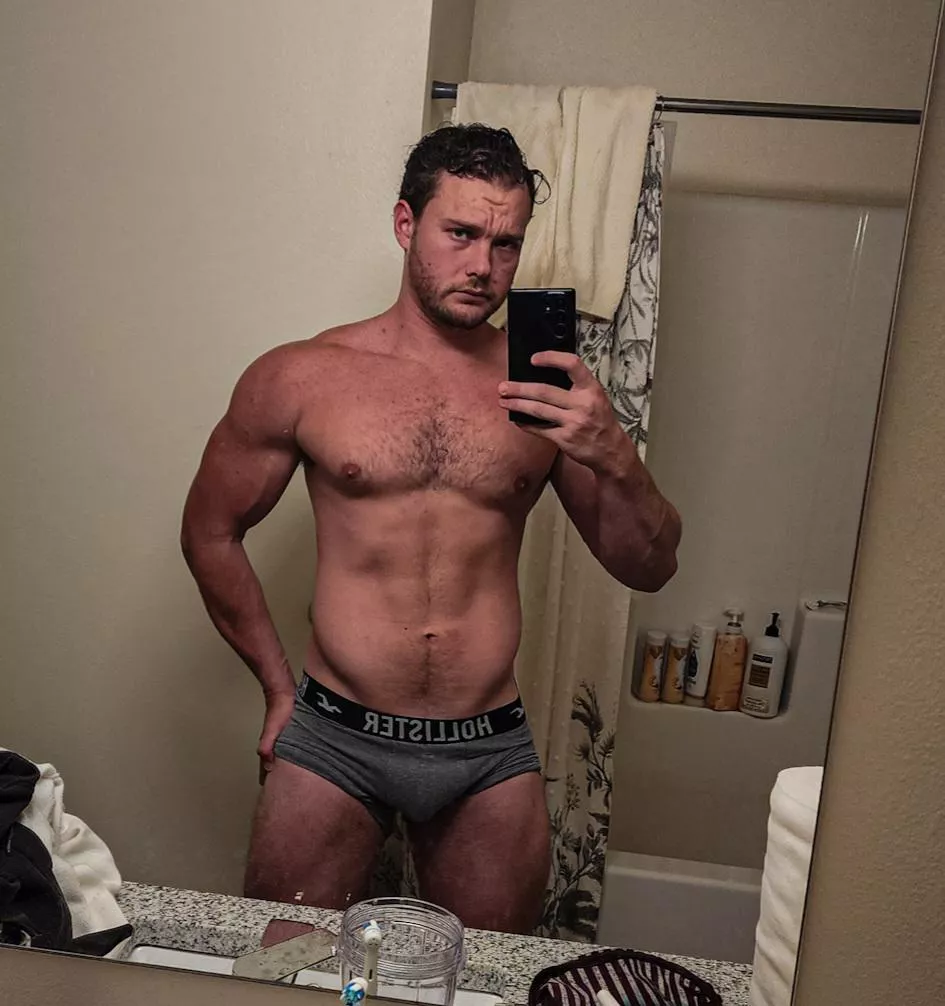 Shower time posted by Fun_with_S_and_K