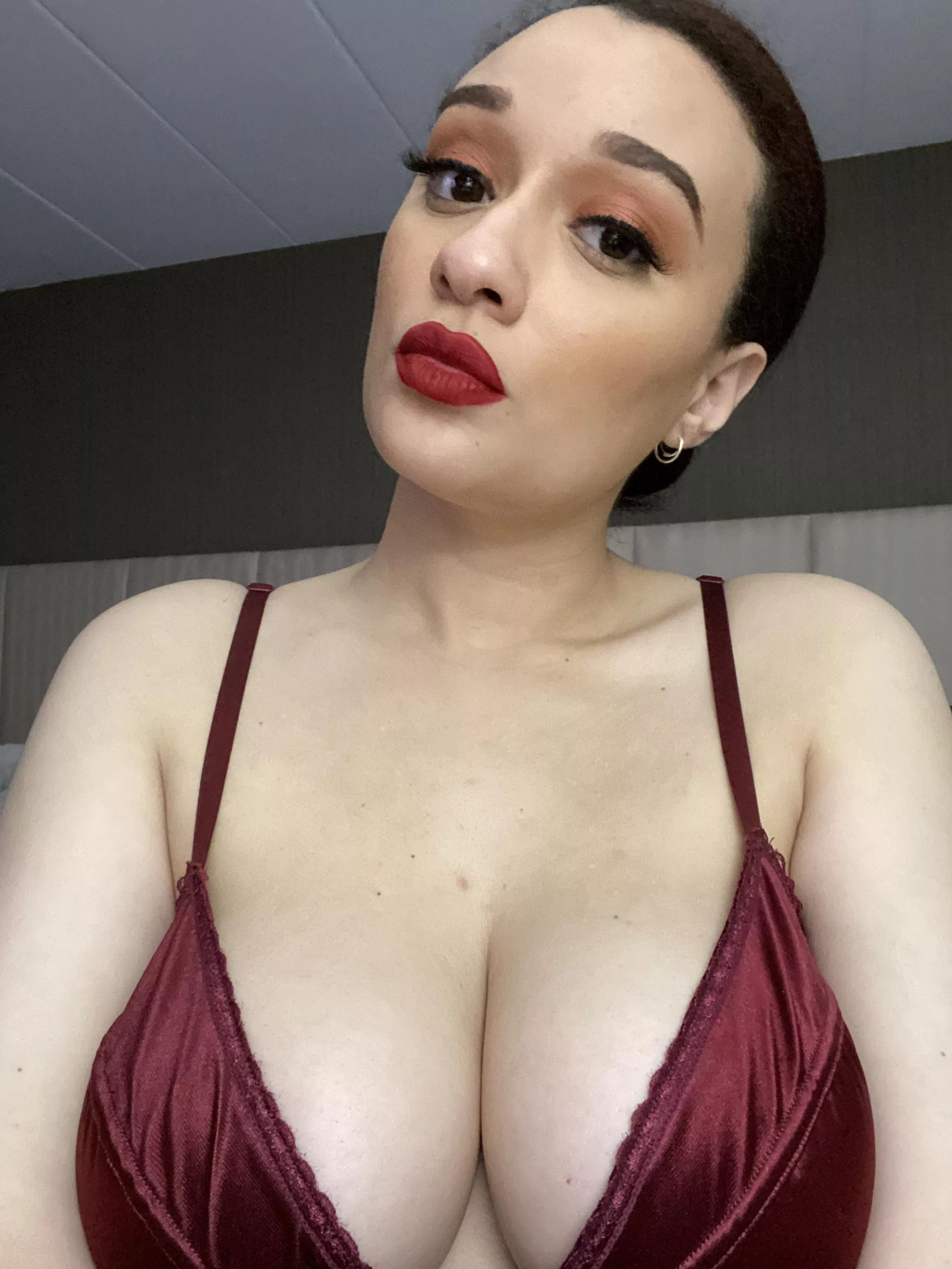 Do you like the color of my lips? posted by Gildedgirl1