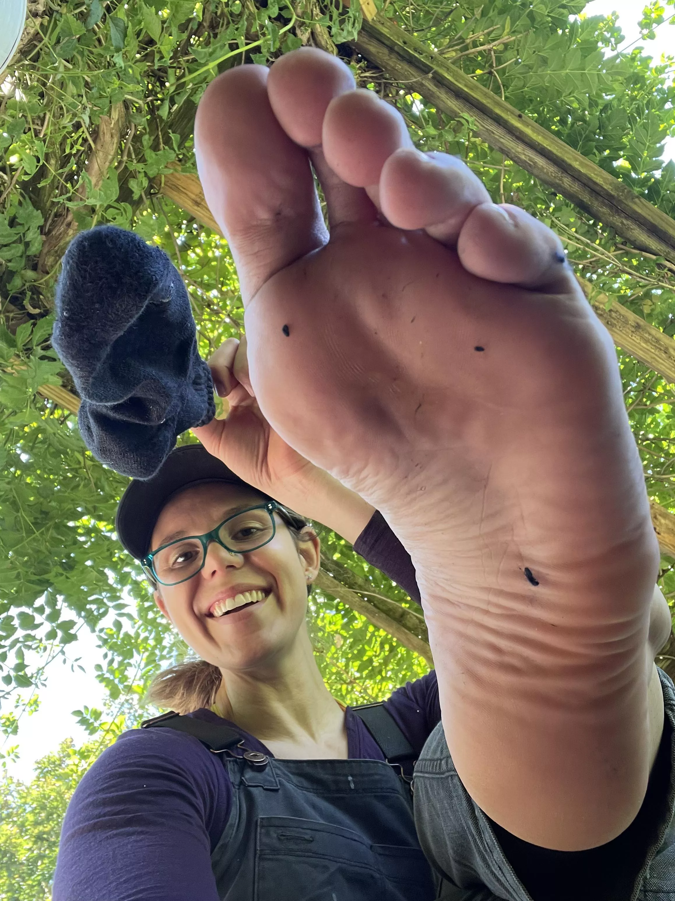 Happy Friday posted by fitfeetgirl