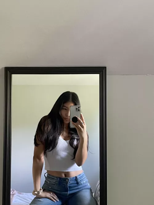 happy Friday 🤍 by isabelladyn