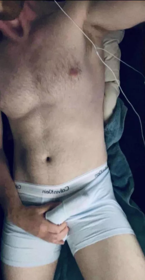 It’d be fun if you wore matching calvins by tallpaleandginger