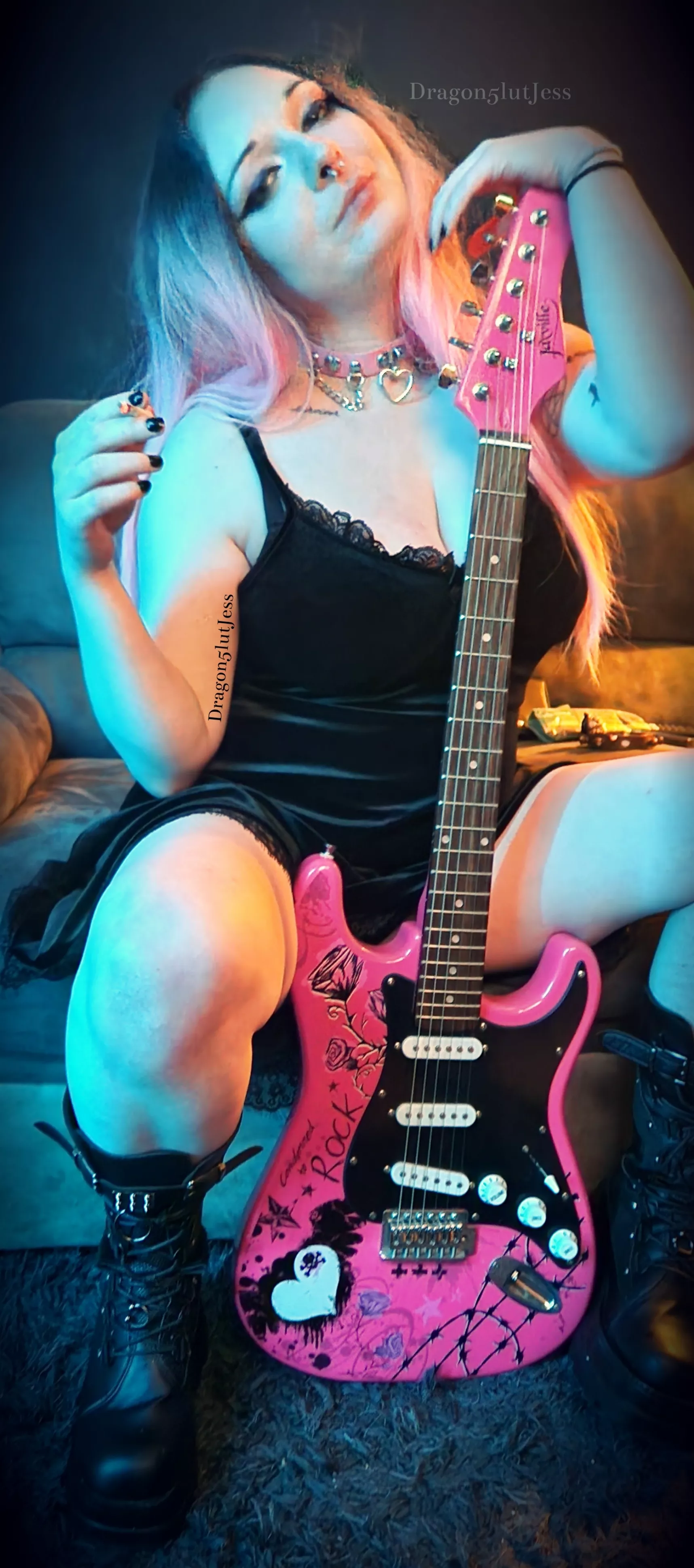 It's Friday! Let's have some fun 😈 posted by JustJessiicca22