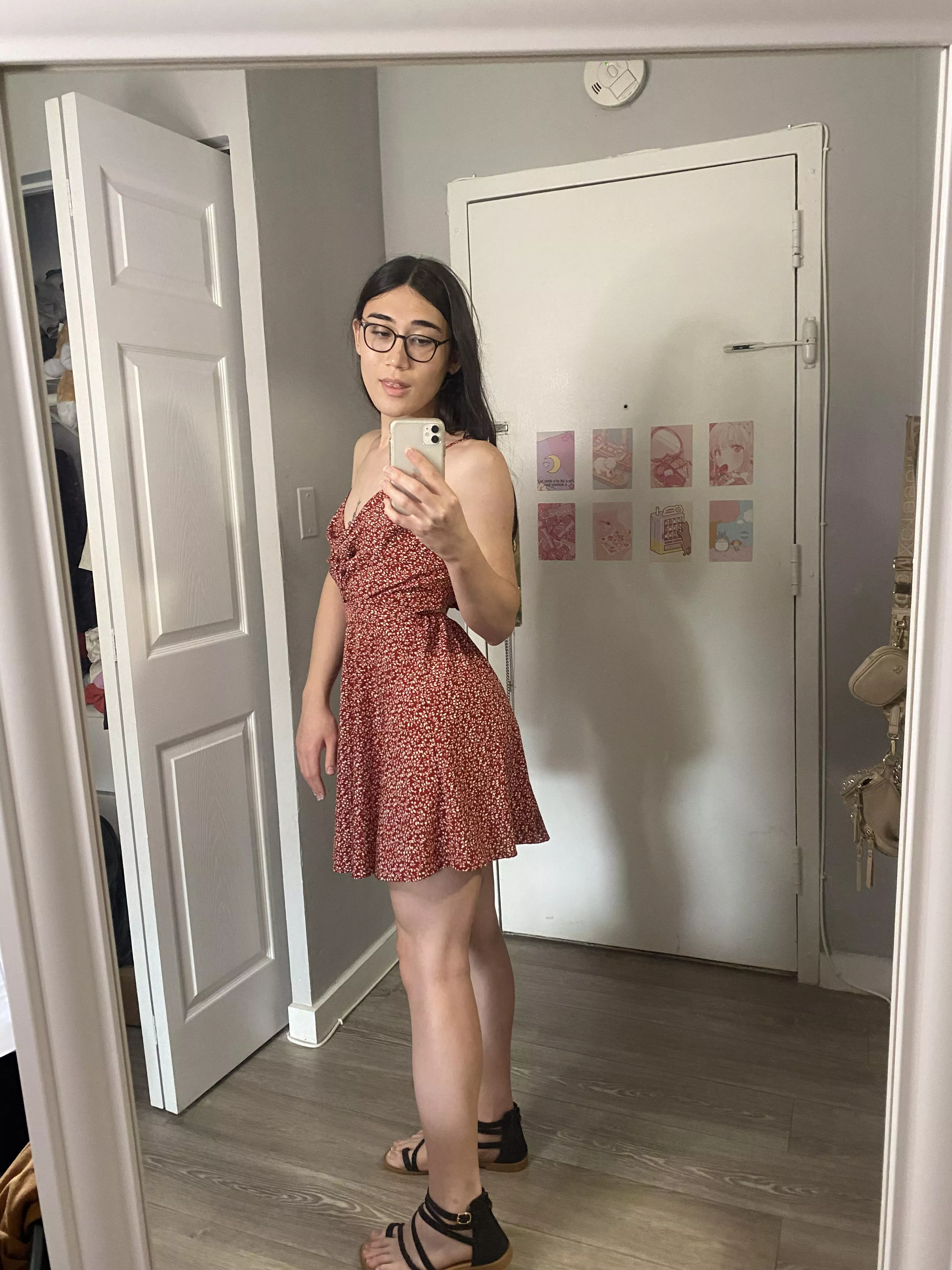 people say red makes u look more attractive… 😅❤️ posted by roseysubac