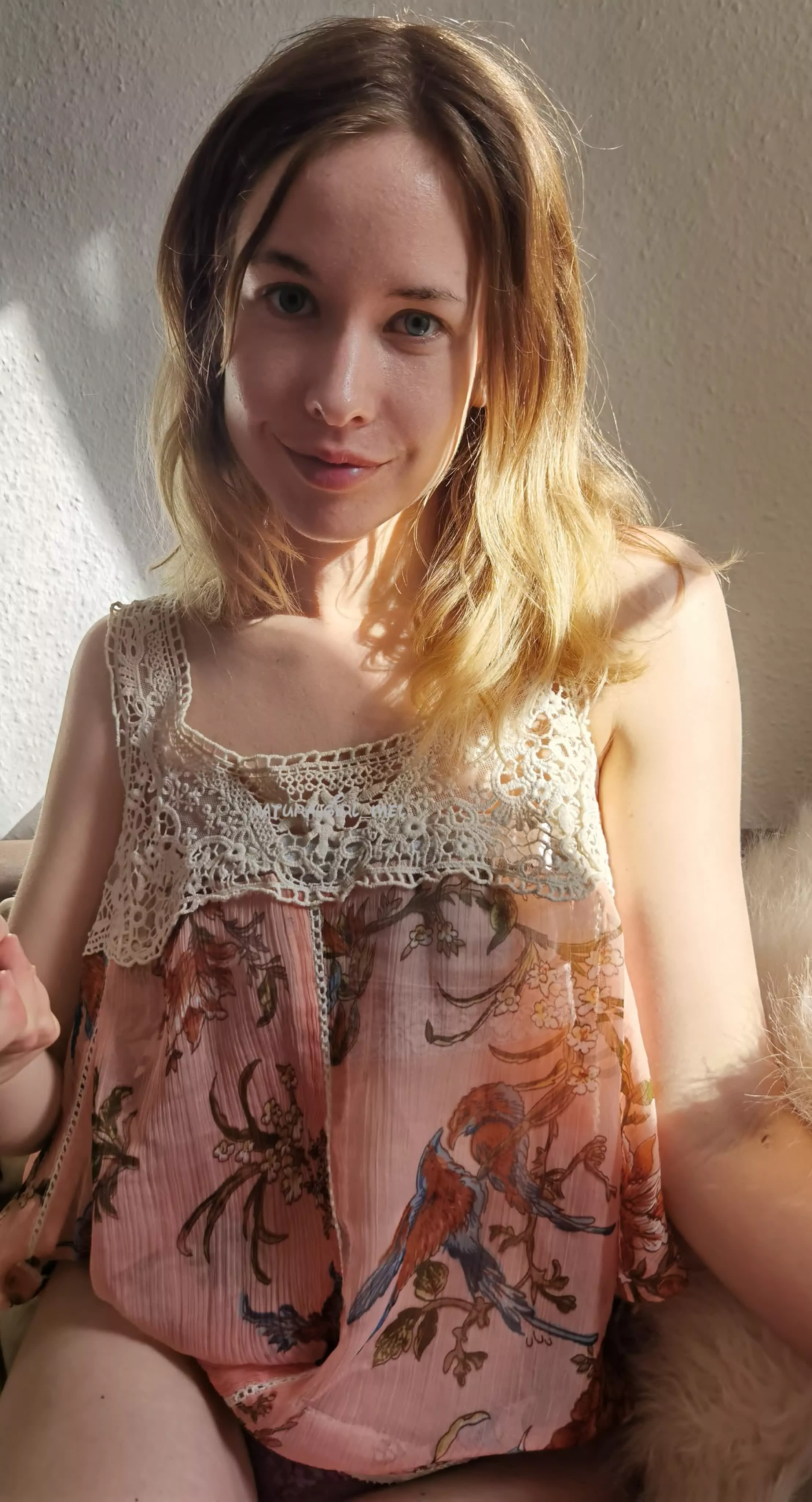 Sun on my face makes me happy [F] posted by naturalgirl_mel