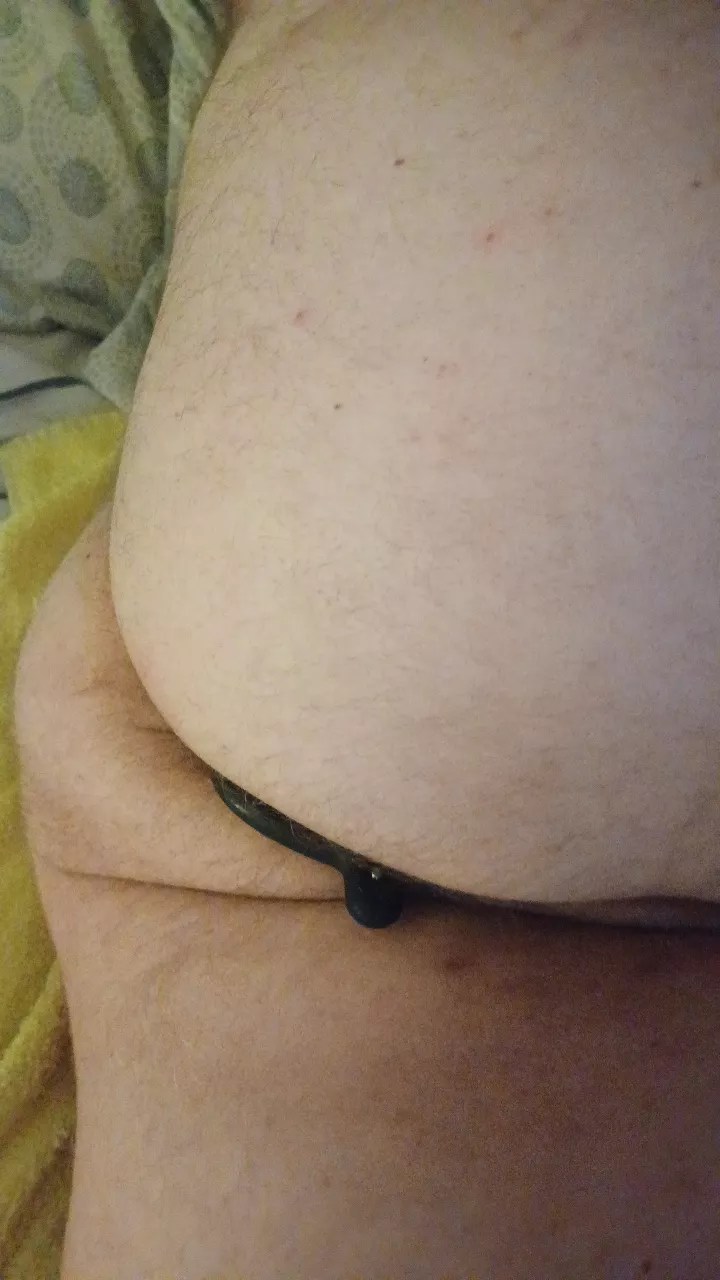 This toy is amazing 😩 posted by Lessur-The-Caresser