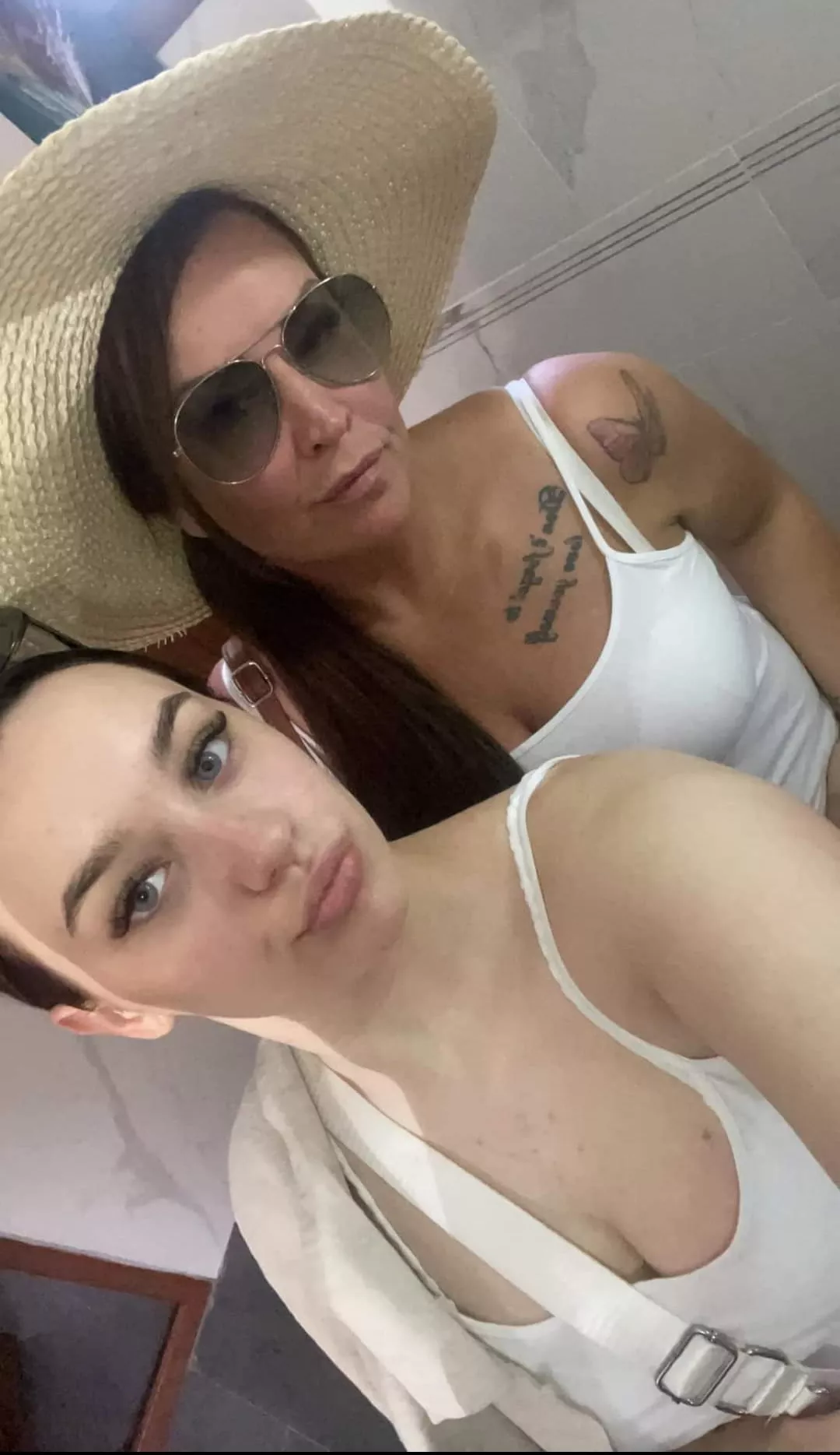 Which one, Daughter (Left) or Mother (Right)? And why? posted by fl67