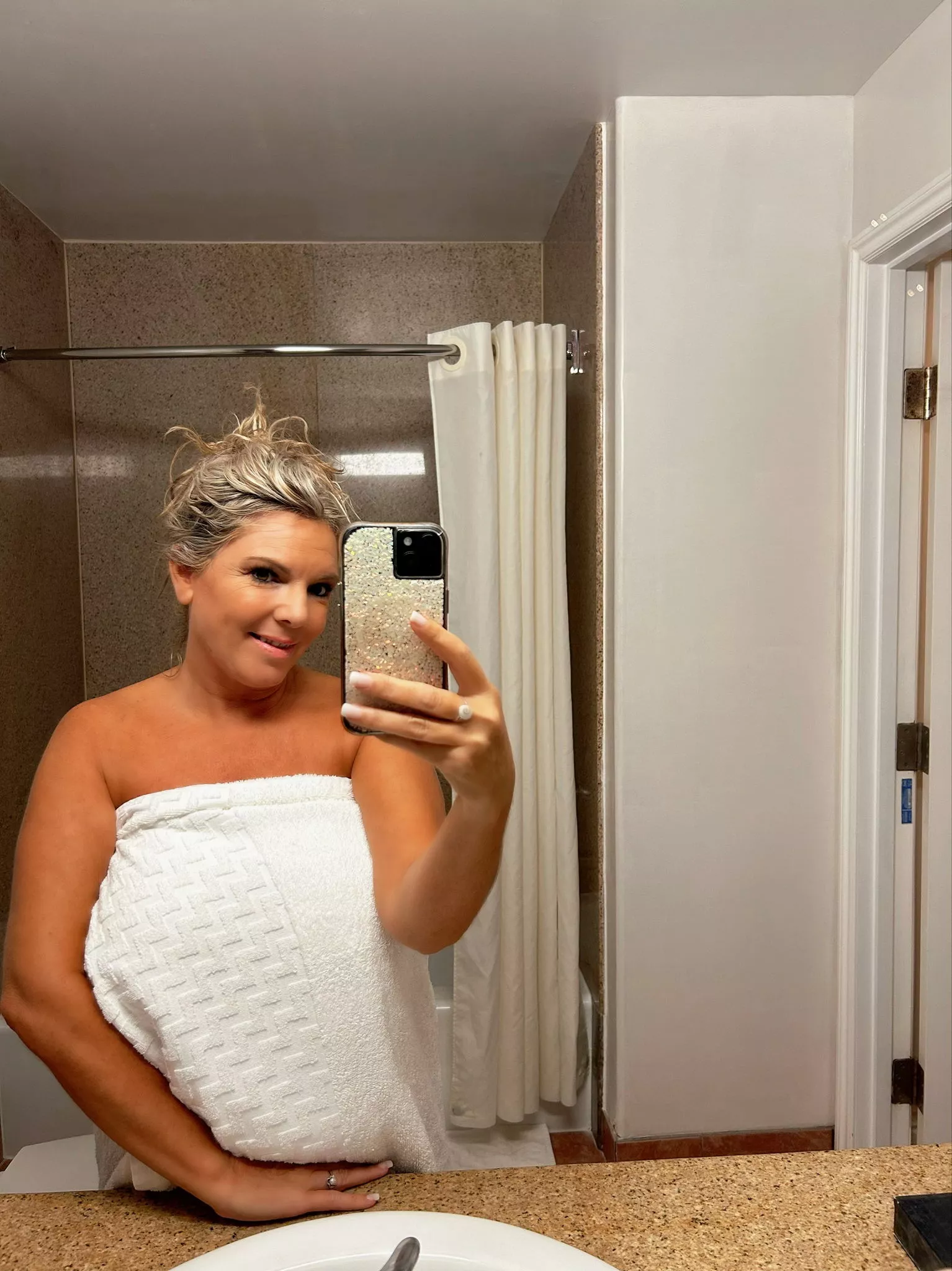 Would pull down mommy's towel and fuck her? posted by Familvb