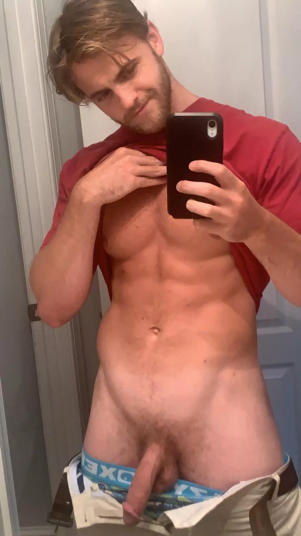 About to hit the gym… What are we doin after that? posted by itsmikehancho