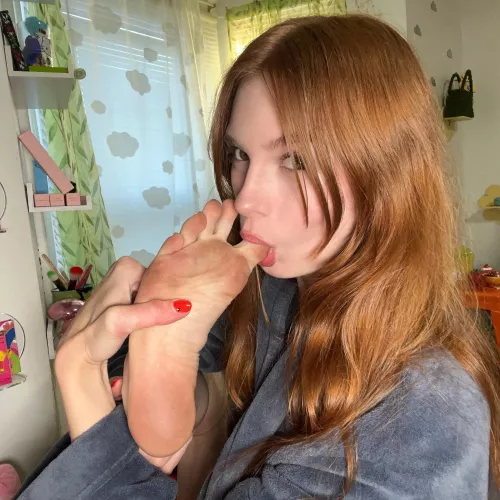 Are you dirty enough to lick dirty soles by Redxxxsuede