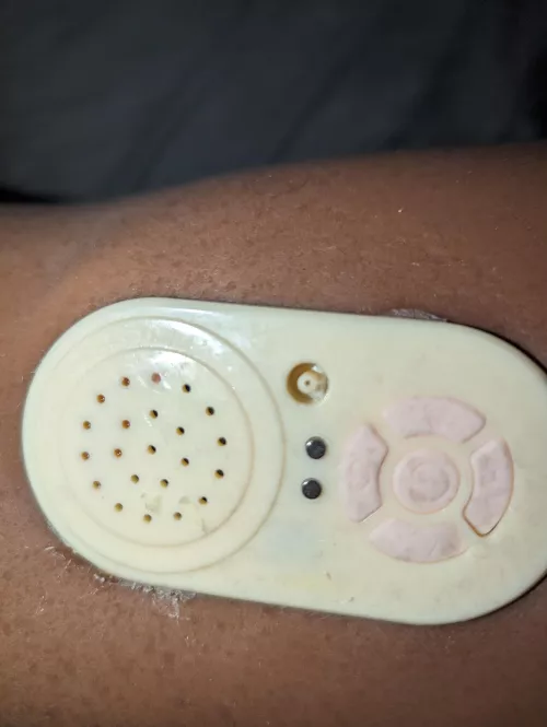 Irontech sucking vag with moaning. Anyone know how to charge this? by kitejr