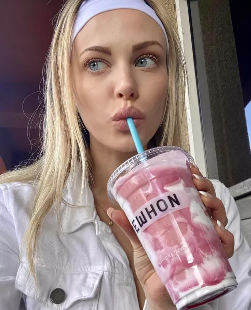 Meghan Roberts by NoBobcat1850