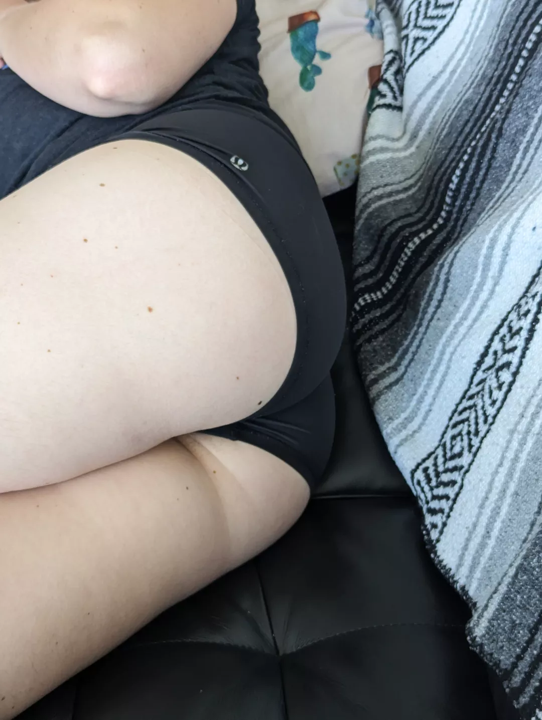 My ass loves to eat shorts posted by reallythiccmic