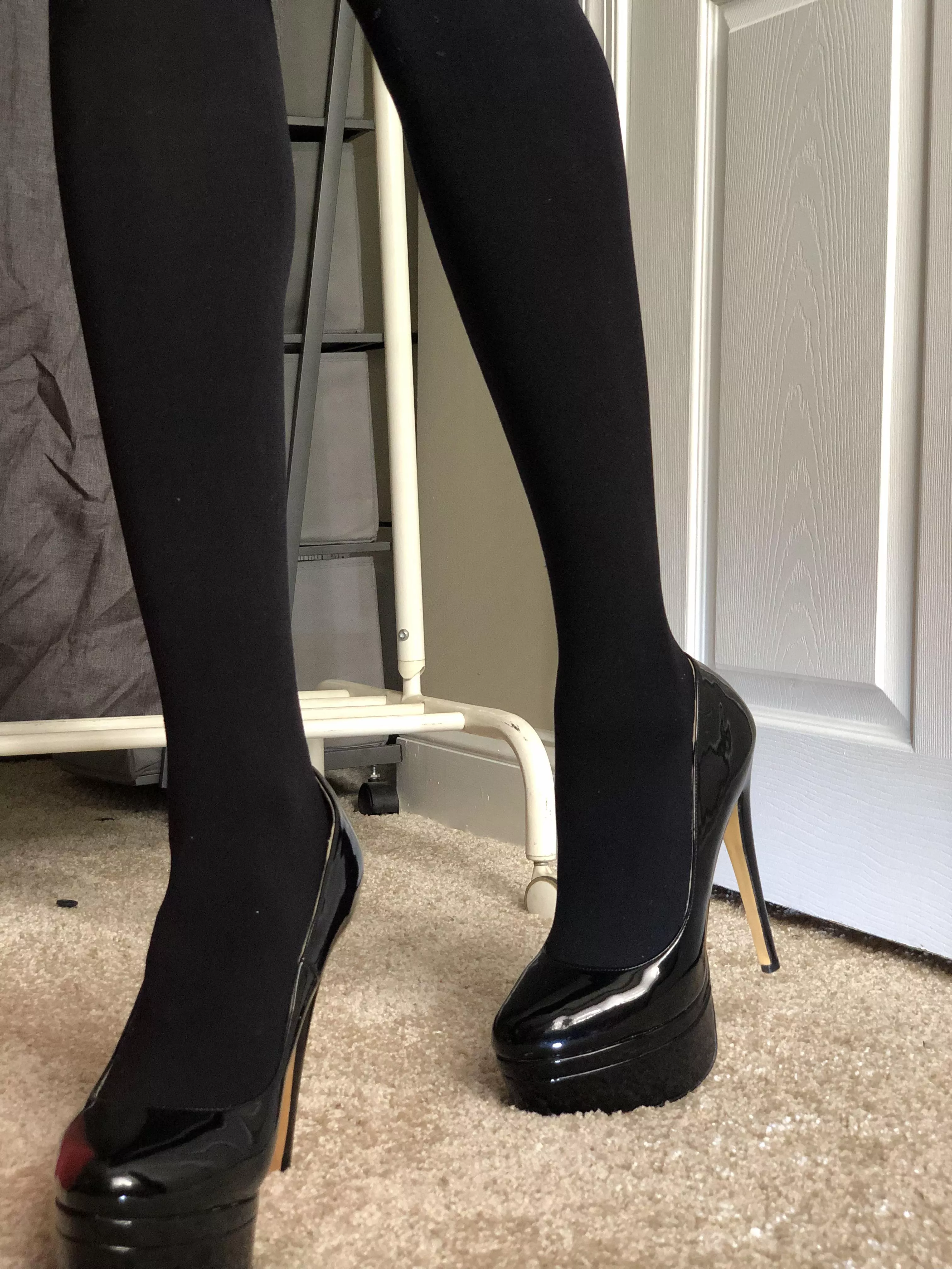 My favorite pair of pumps posted by MissxNatalia