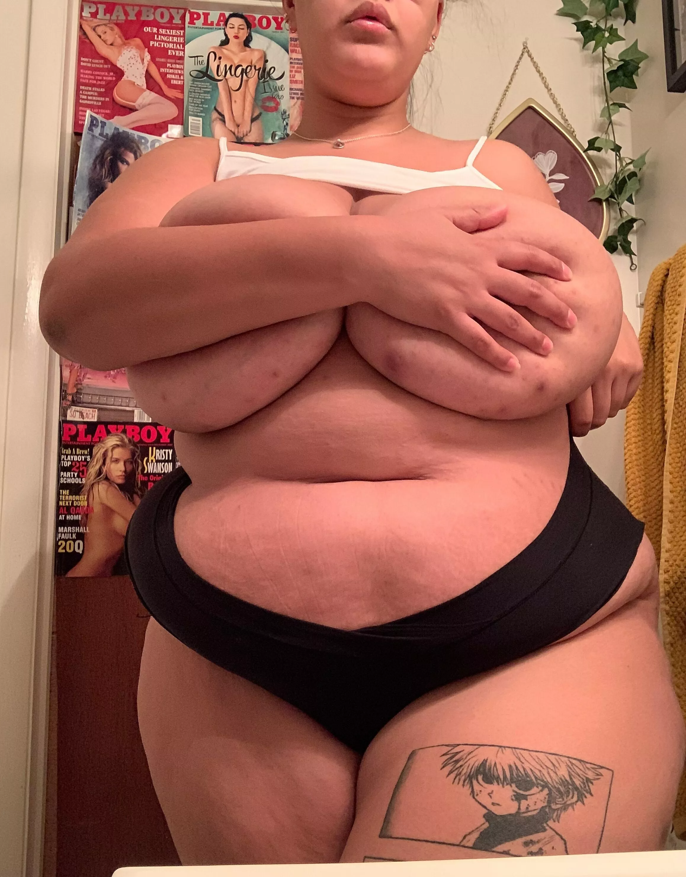 Who can give me a helping hand? posted by CantSeeCayla