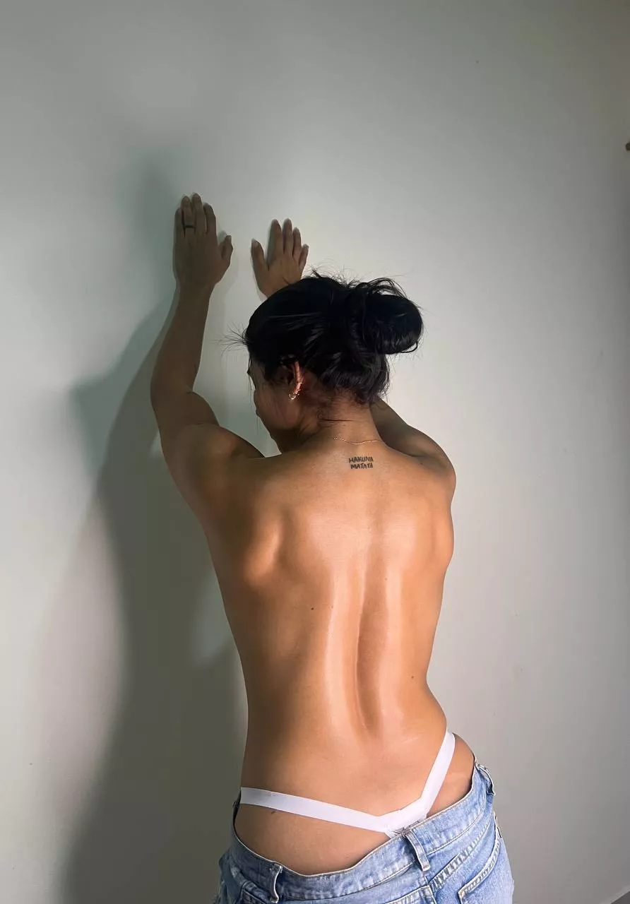 You letting a big boi dominate you? posted by Ringedsplitter