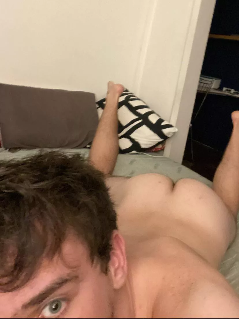 20 any hot dom top to play with this cute ass ? posted by YourHotBoy8