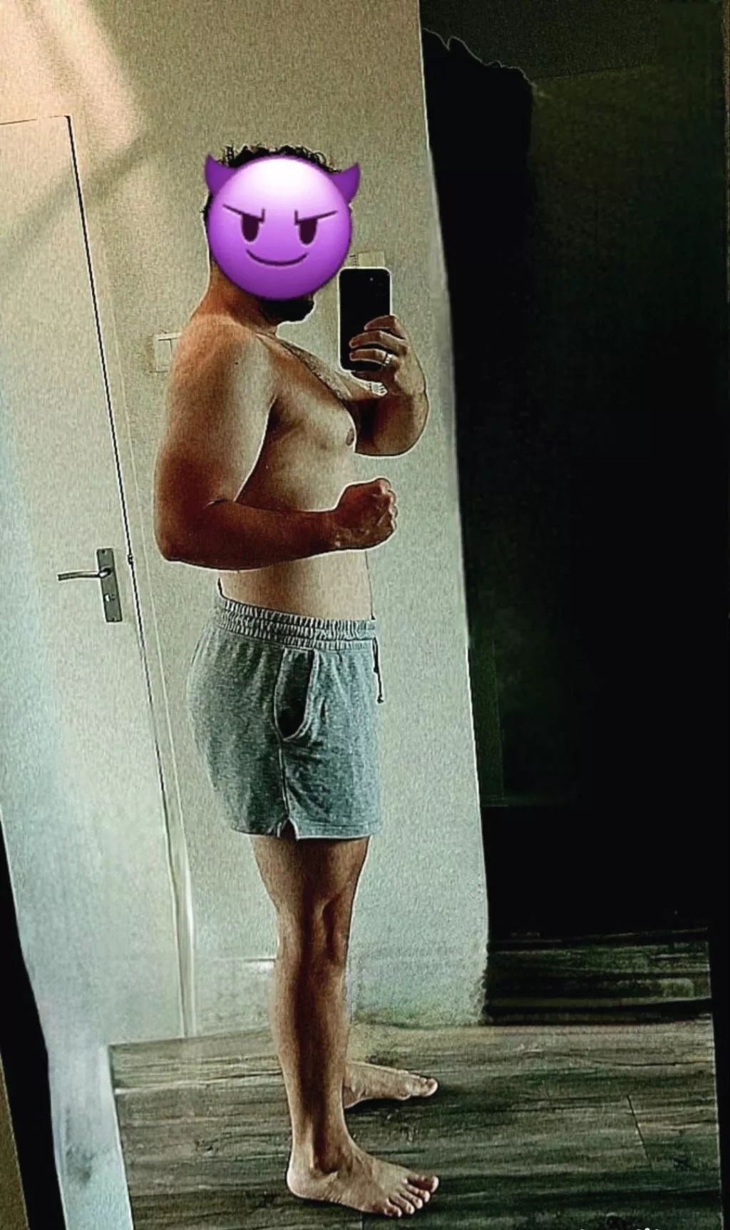 28 My gf doesn't know I'm into guys and I have sex with them behind her back. I'm just too horny. Hit me up @ curiousstr8s posted by Pattybrand