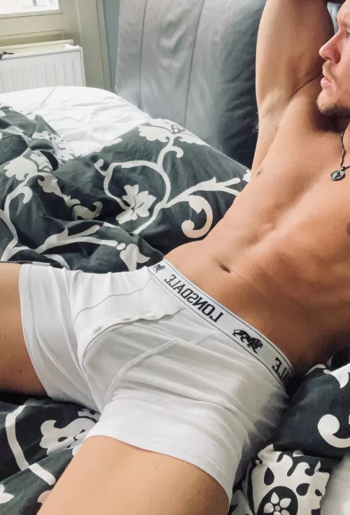 (33) But fit like (18)😈 by AcademicCraze