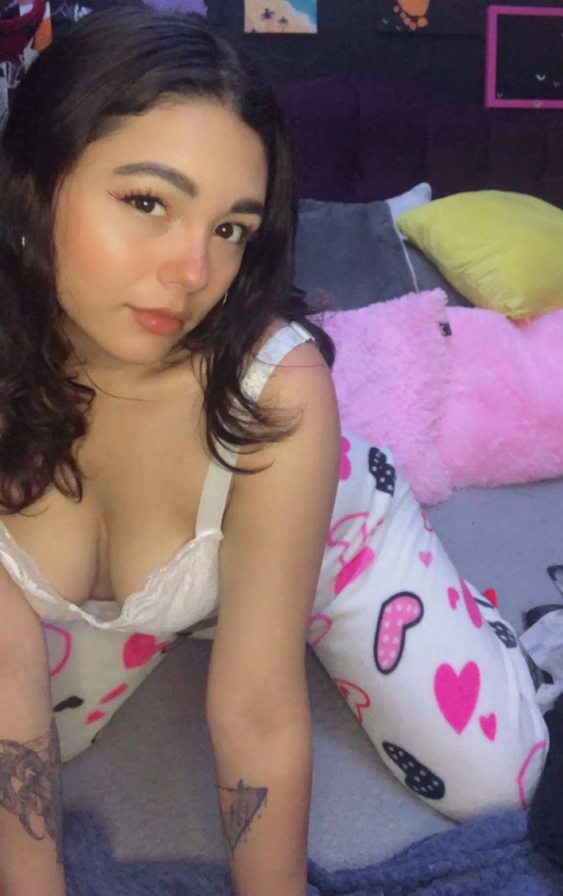 A blend of Asian and Latina 🥰 posted by Narrow-Pop9482