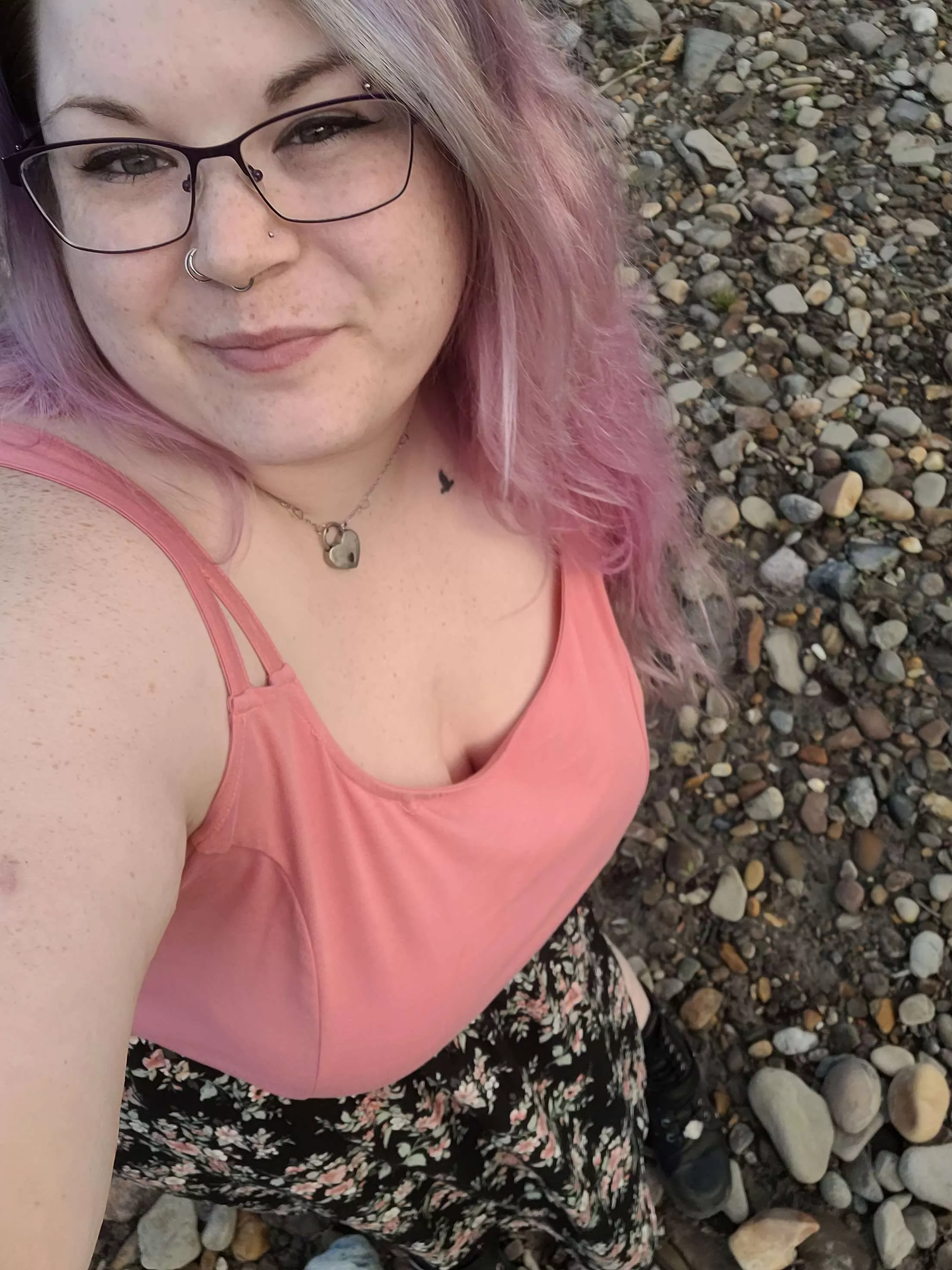 Feeling pretty 🥰 posted by cinanom_bunz