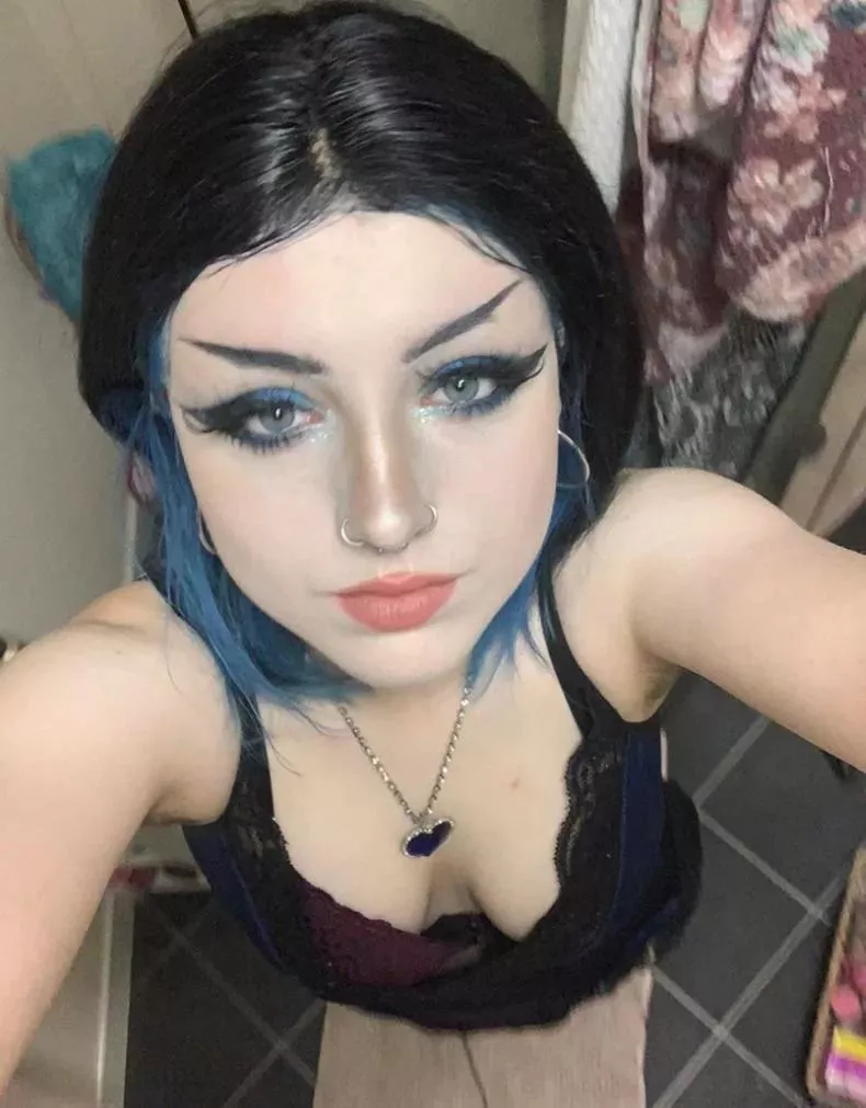 Going out. Think the driver will appreciate the view posted by smeedycat