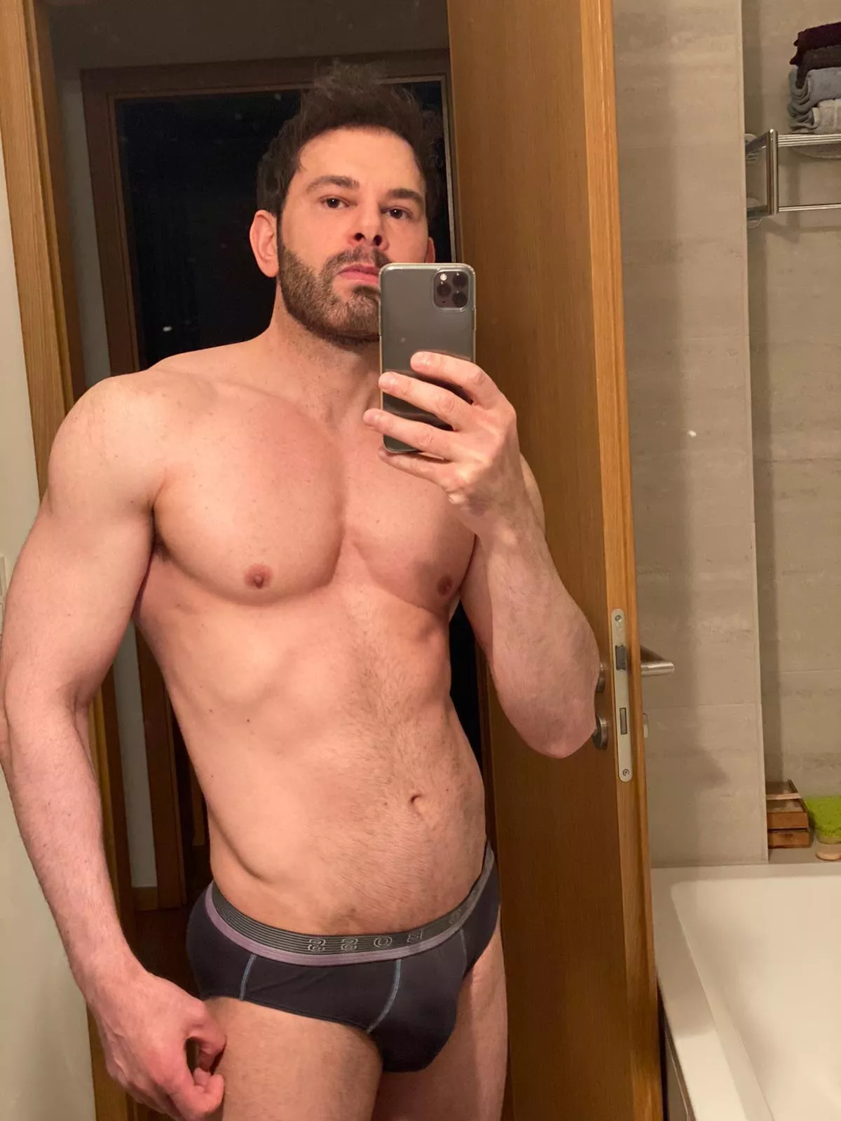 Hi guys! With or without a beard? 🧔🏻‍♂️ posted by Individual-Honey_