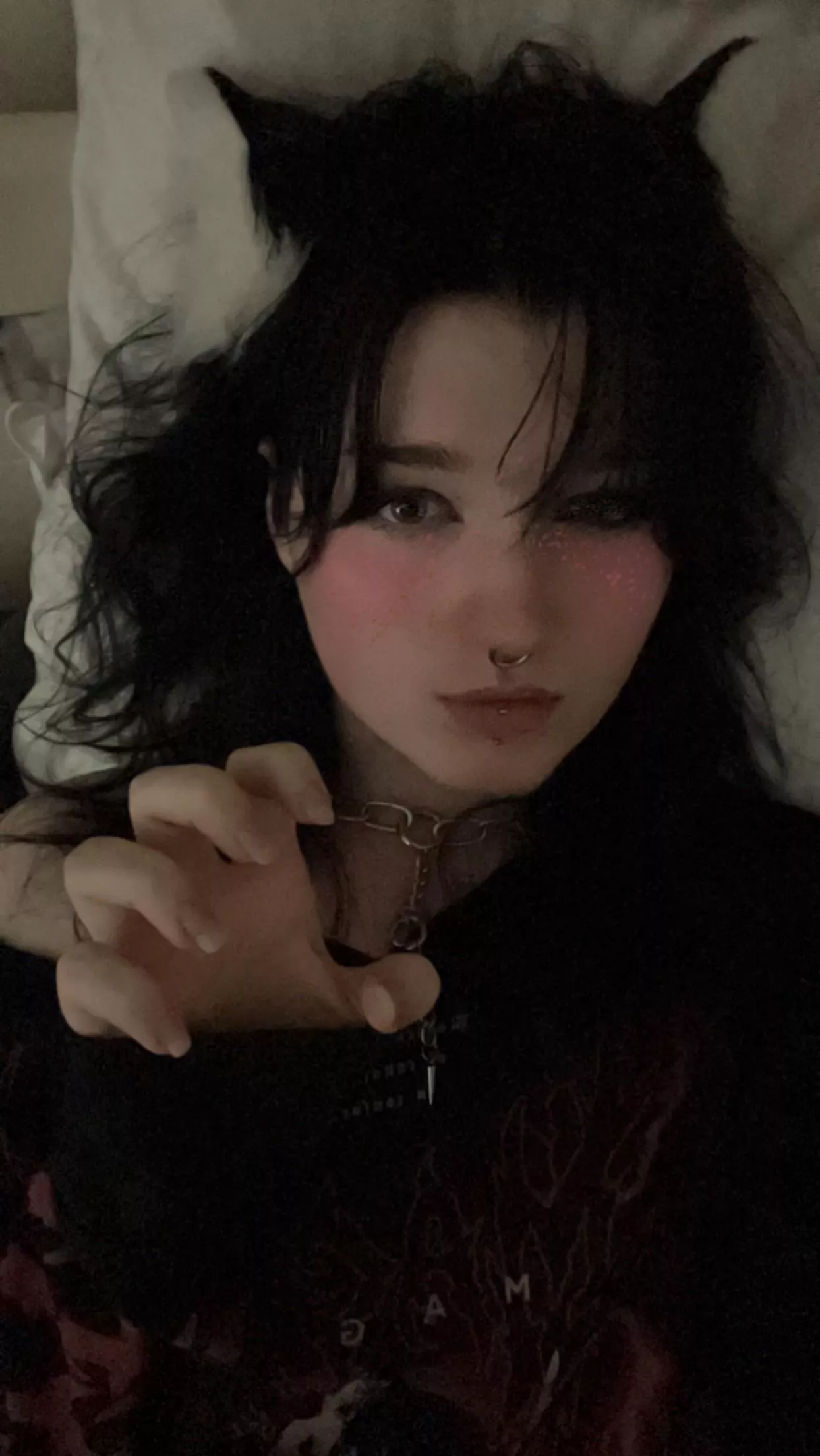 Hihiii posted by MxCreature1