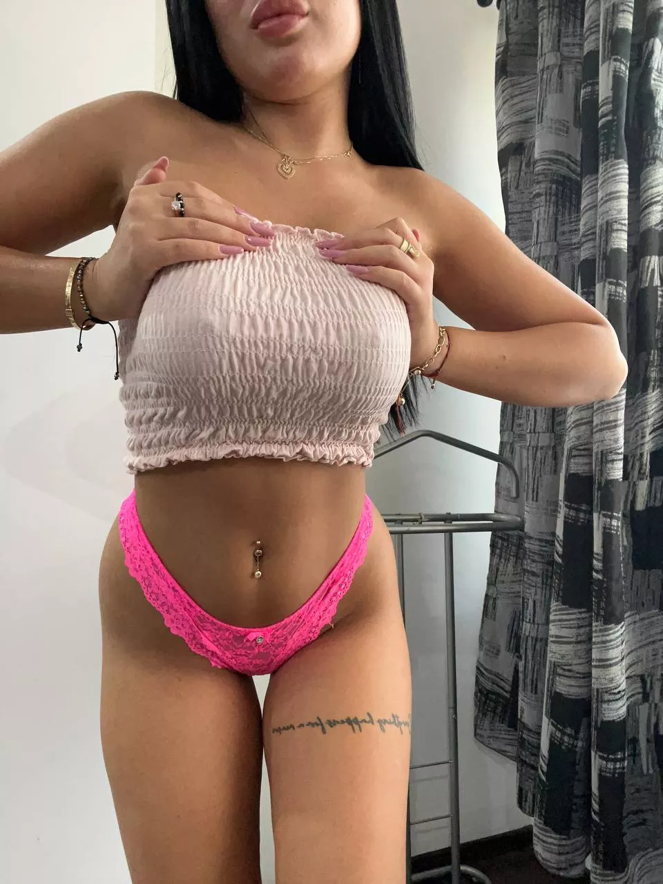 is this too much skin to show of on first date ? posted by CulturalBrain4007