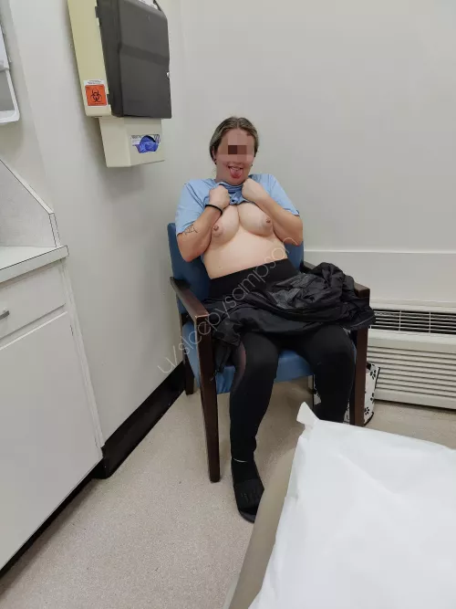 Just a quick flash before the doctor walks in [oc] by sleepysampson