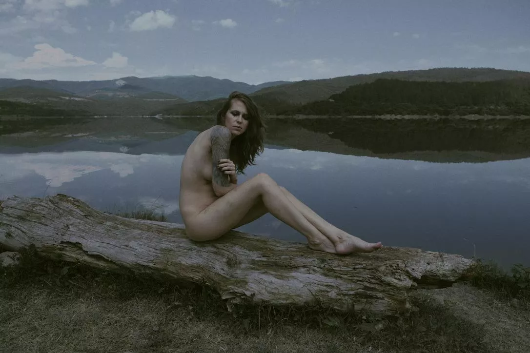 Model: Kira Moon posted by dullyBogey