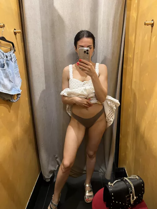 Peek-a-boo by MonicaGoddess