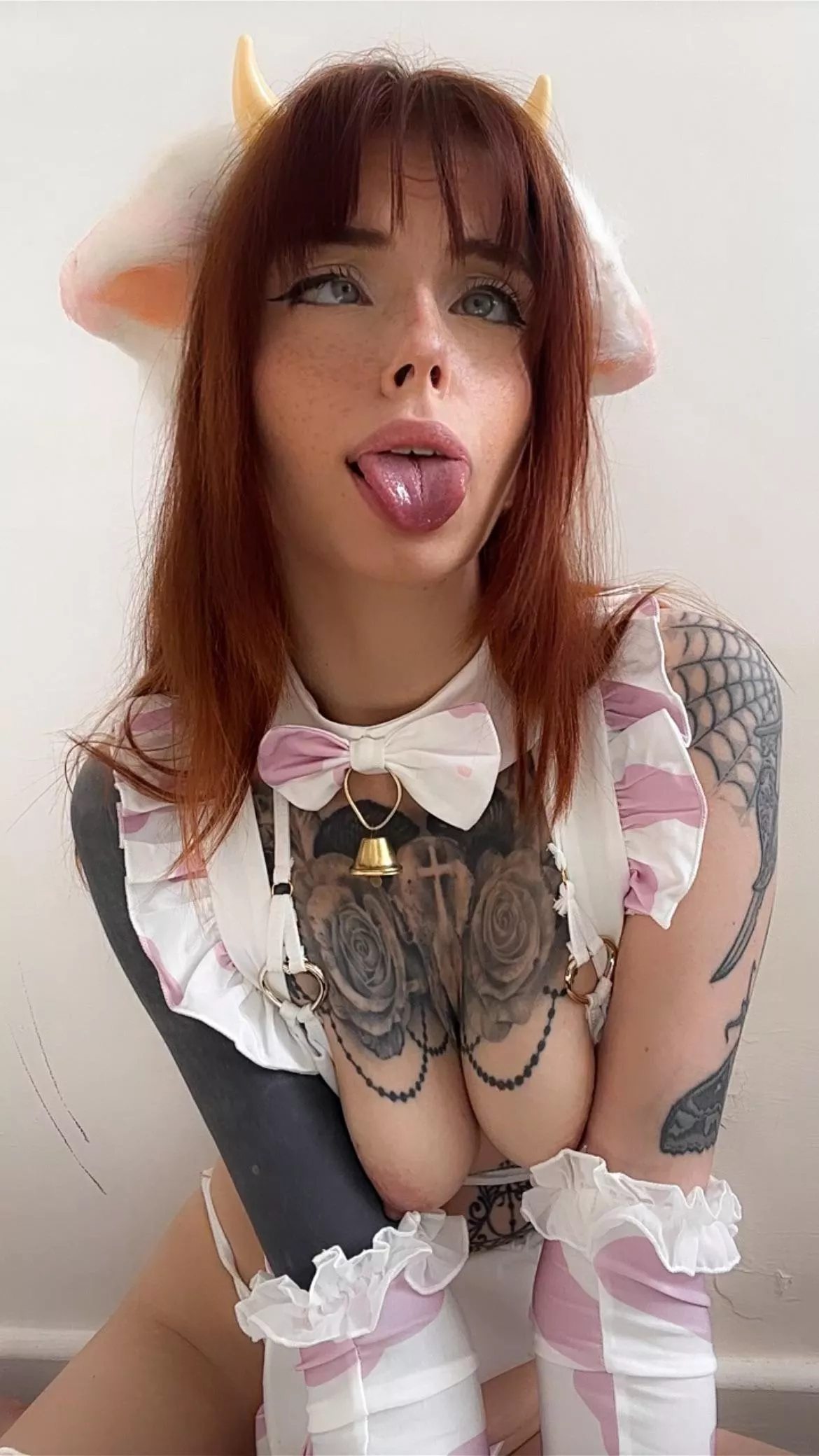 strawberry cow 🐰🍓 posted by Ce_Luna