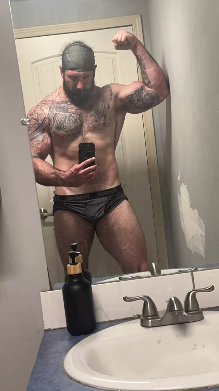 Who wants to cuddle with daddy? posted by dylanmarkss