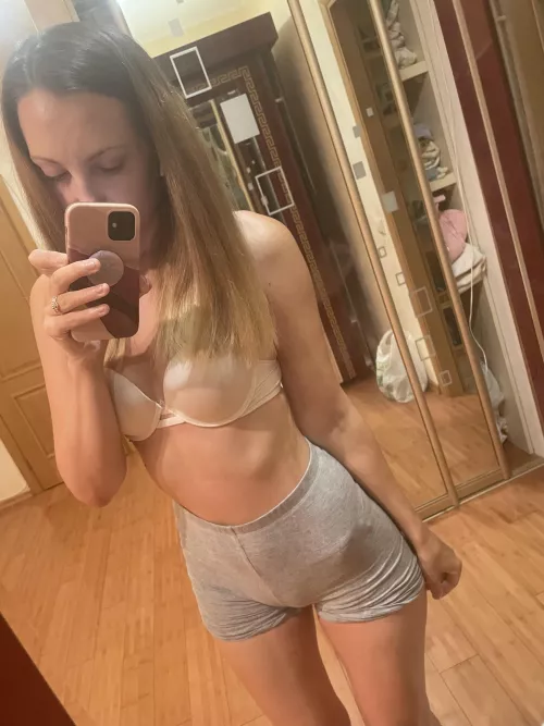 why still not on my page? 🫦 by Beneficial-Ad-8340