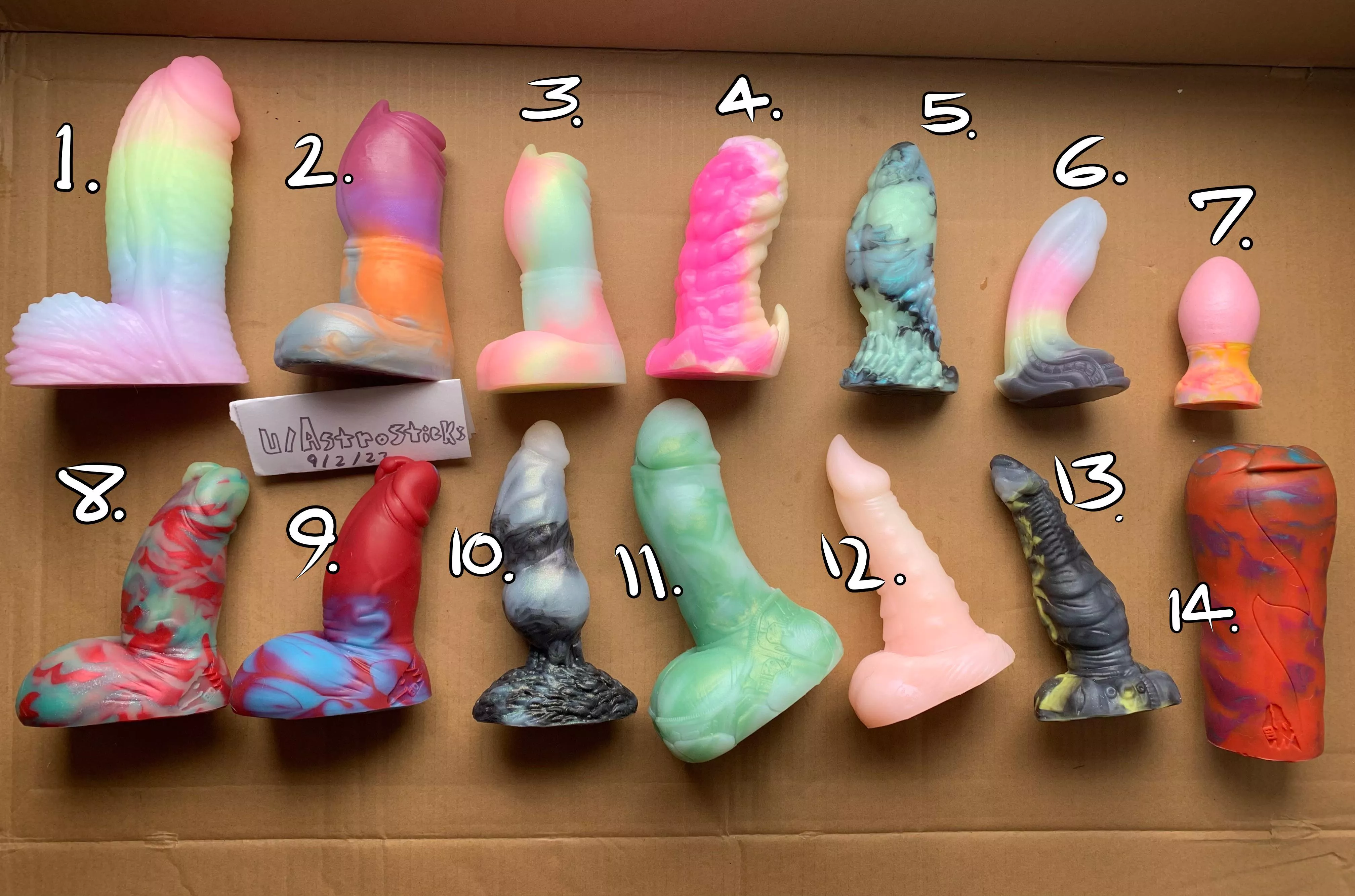 WTS BD AND INDIE TOYS posted by astrosticks