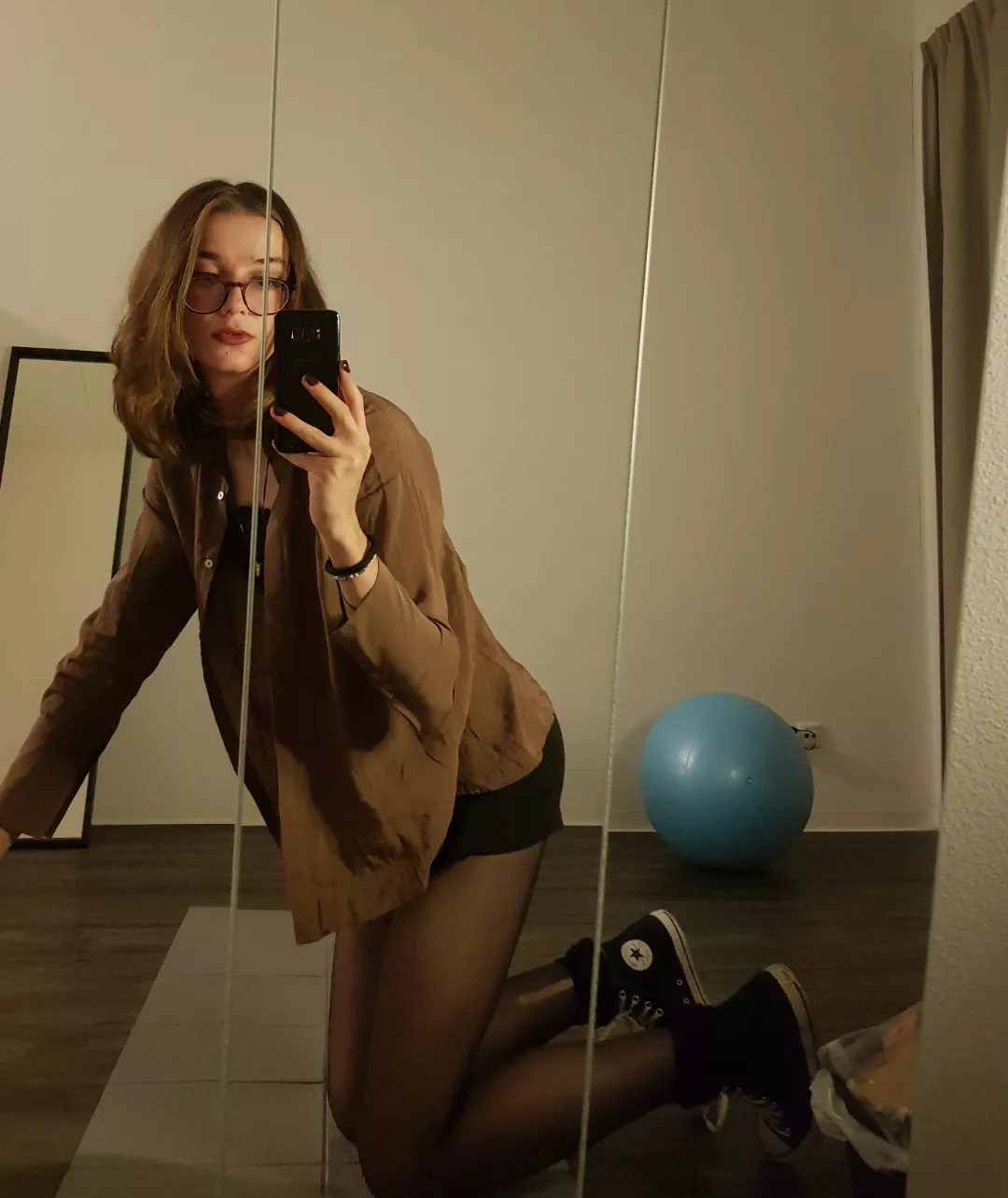 >⁠.⁠< posted by Powerful-Search9135