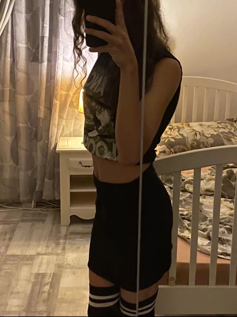 Another pic with my outfit since you guys liked it so much 💕 posted by klarixoxo