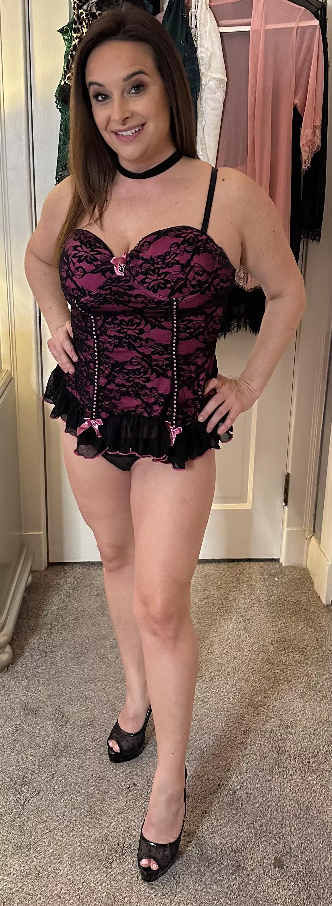 Find me on Insta @ name in comments! posted by sophienextdoor