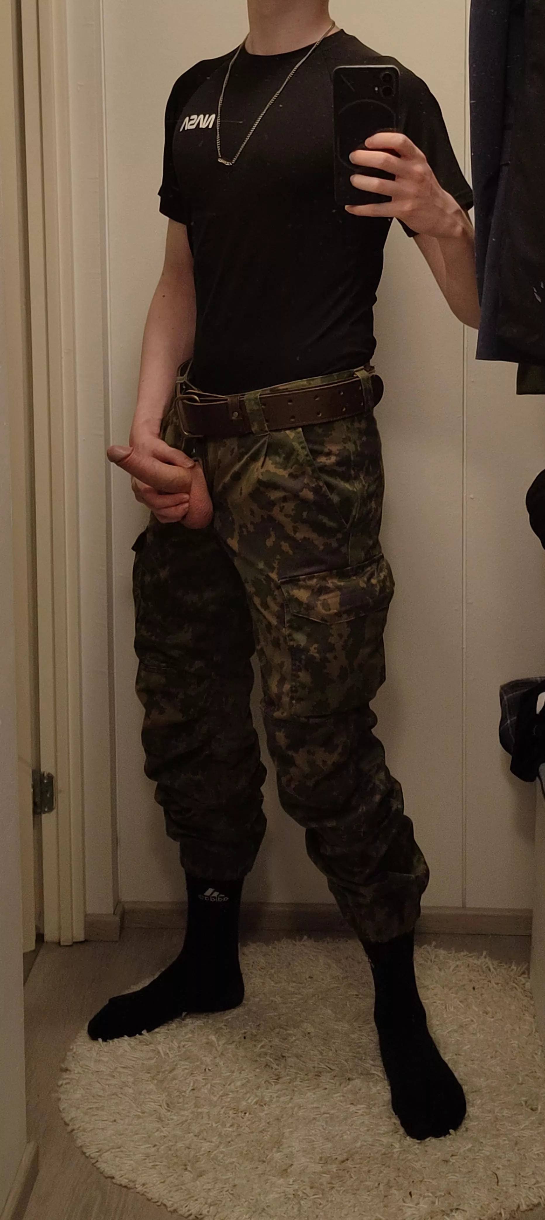 Get on your knees😈🍆 posted by TheHotLeo