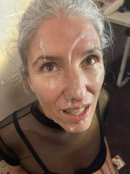 Giving you my pretty face by SILVERgray2