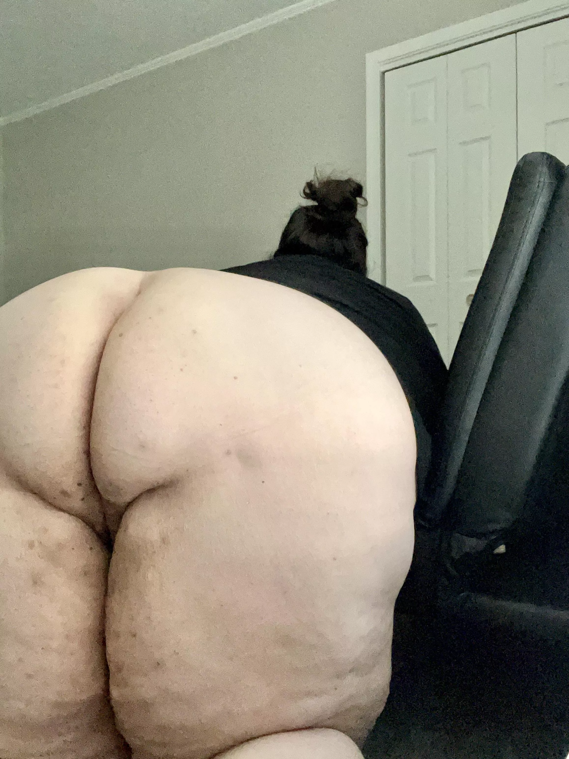 I wanna get high and let you destroy my ass 🥵 posted by Dangerous_Summer3112